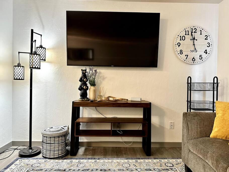 Comfortable 2Br Apt Central Fairbanks Exterior foto